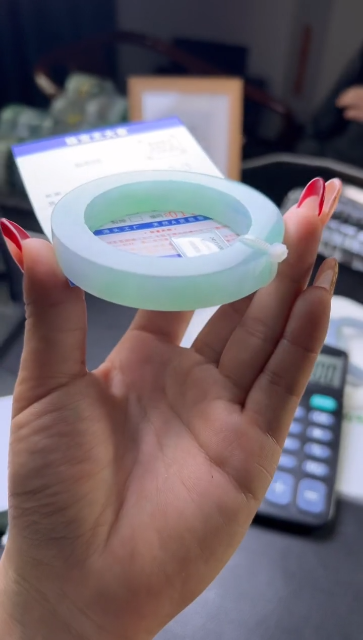 【闪购商品】定制翡翠翡翠手镯未镶嵌翡翠手镯