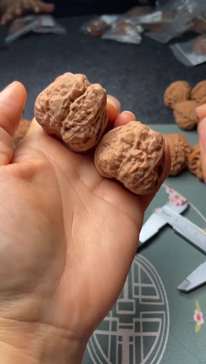 把件文玩核桃w232  蛤蟆头  39尺