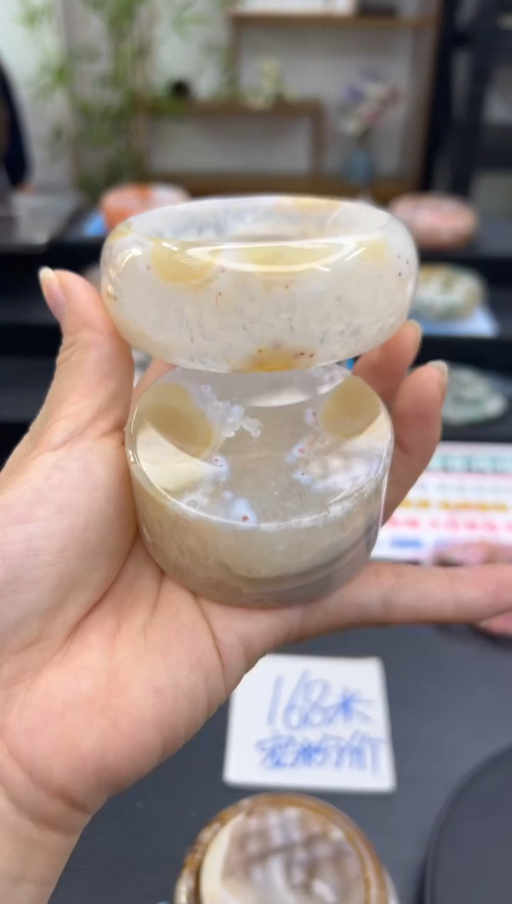【闪购商品】石英质玉手镯未镶嵌A243(63圈赠送镯心)