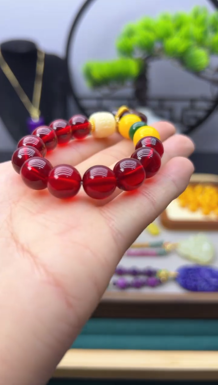 【闪购商品】血珀耳饰14K金镶嵌S48            