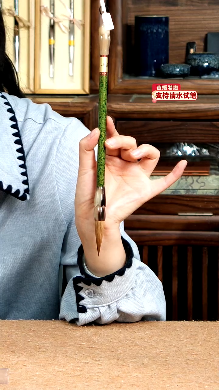 27号张小凤大漆牛角莲花正东北尾纯狼毫1.0*4.3