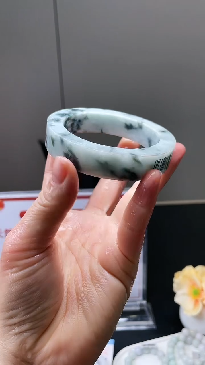 【闪购商品】定制翡翠手镯未镶嵌手镯