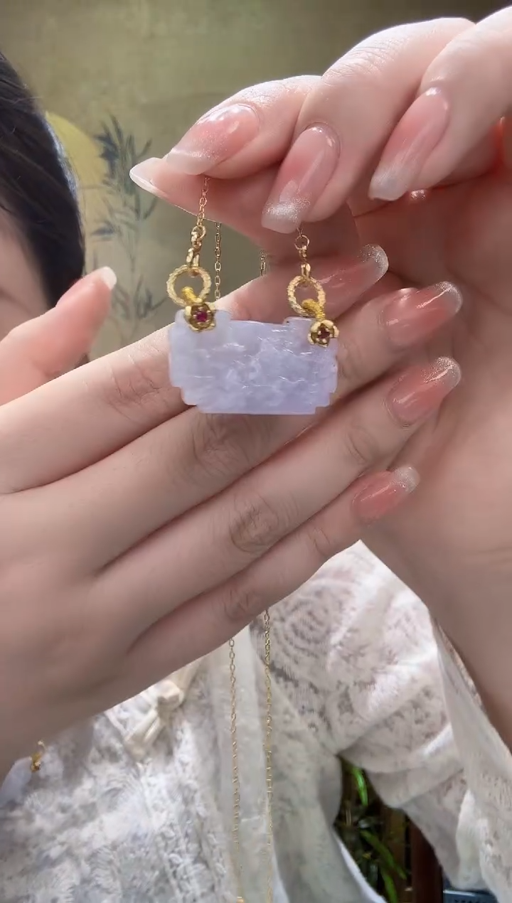 翡翠未镶嵌颈饰吊坠