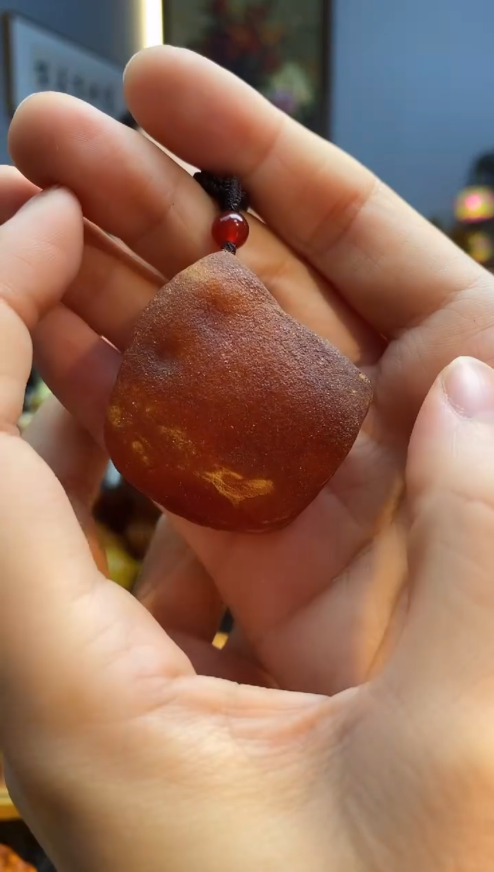 琥珀颈饰未镶嵌吊坠