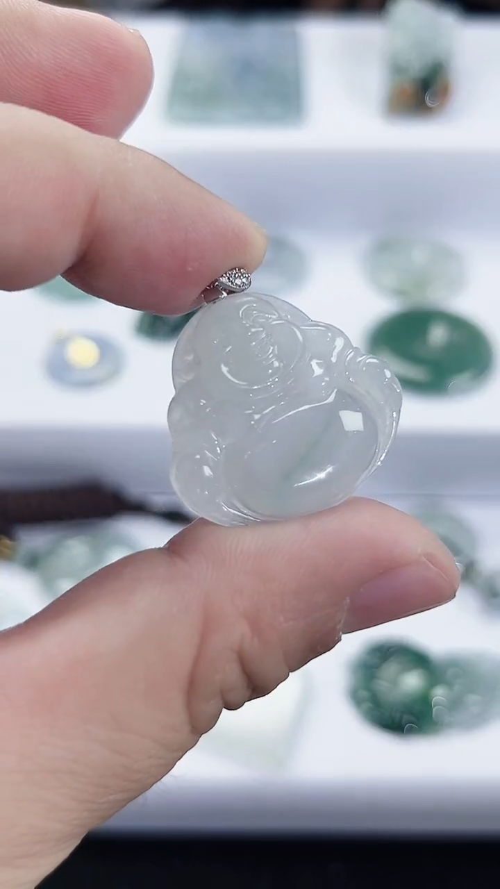 颈饰未镶嵌翡翠天然缅甸A货翡翠   佛公题材