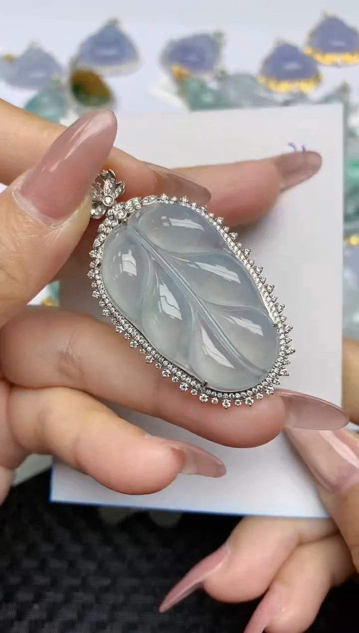 【闪购商品】翡翠颈饰18K金镶嵌天然A货翡翠 131