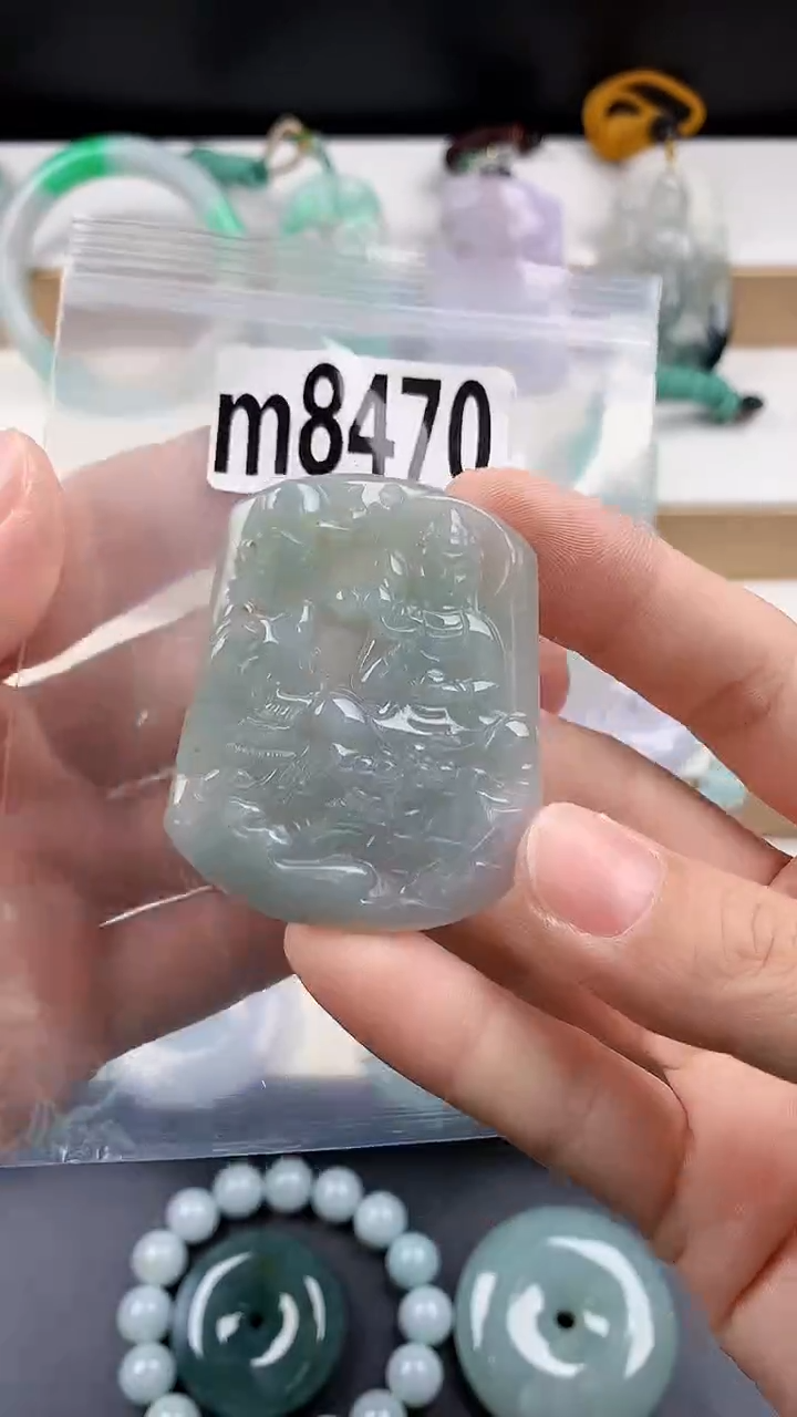 颈饰未镶嵌翡翠天然翡翠吊坠挂件