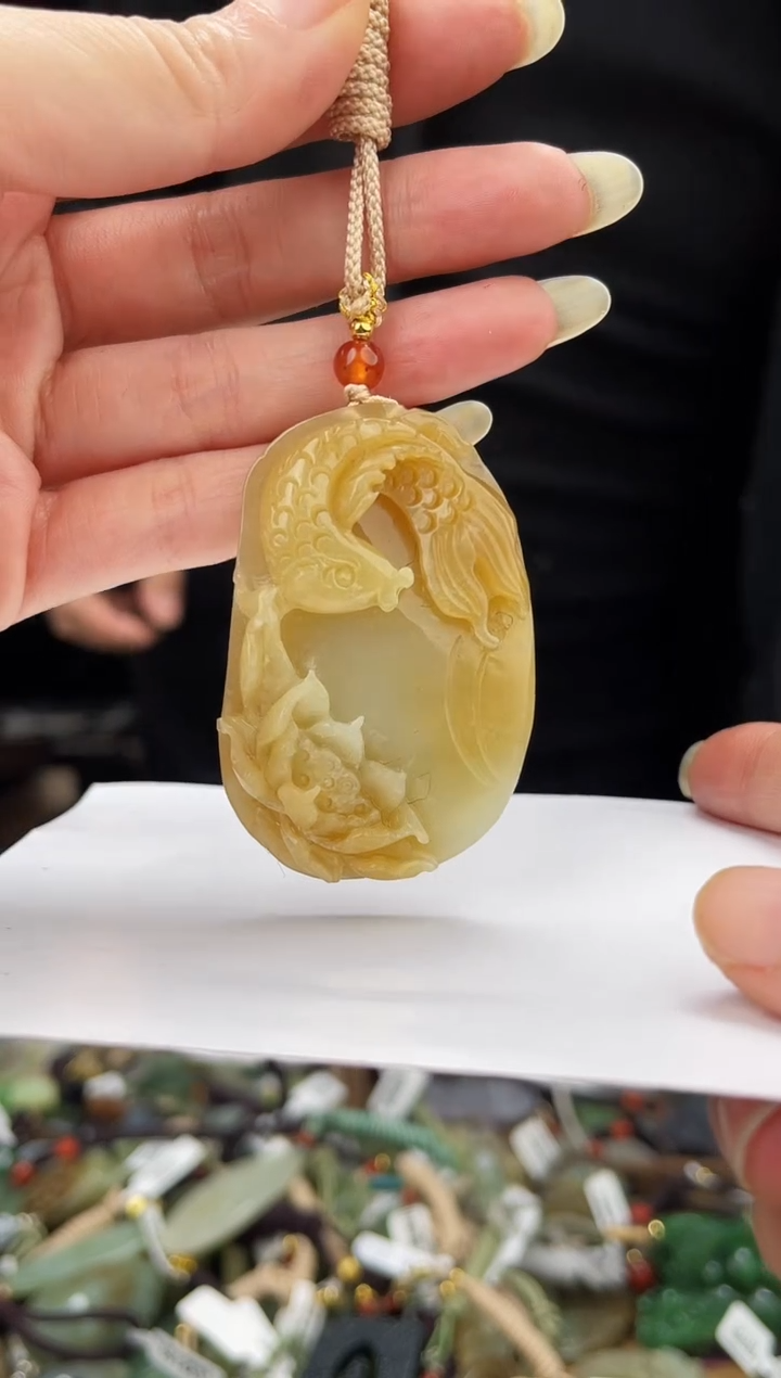 颈饰未镶嵌和田玉1