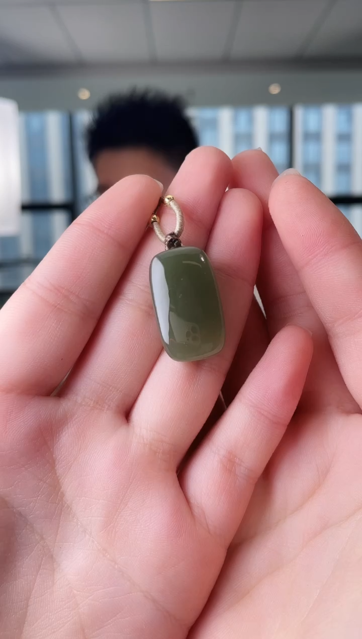 和田玉未镶嵌颈饰无事牌 无