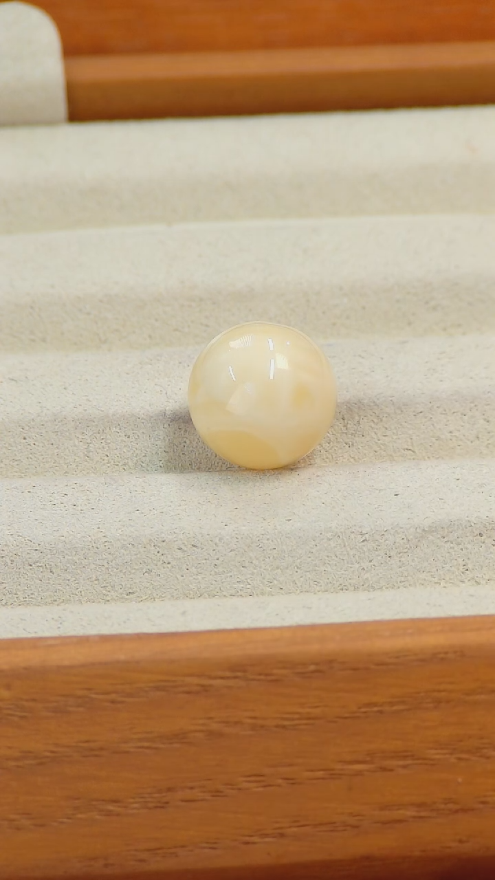 【闪购商品】蜜蜡裸石未镶嵌俄料微瑕13.1MM1.276克