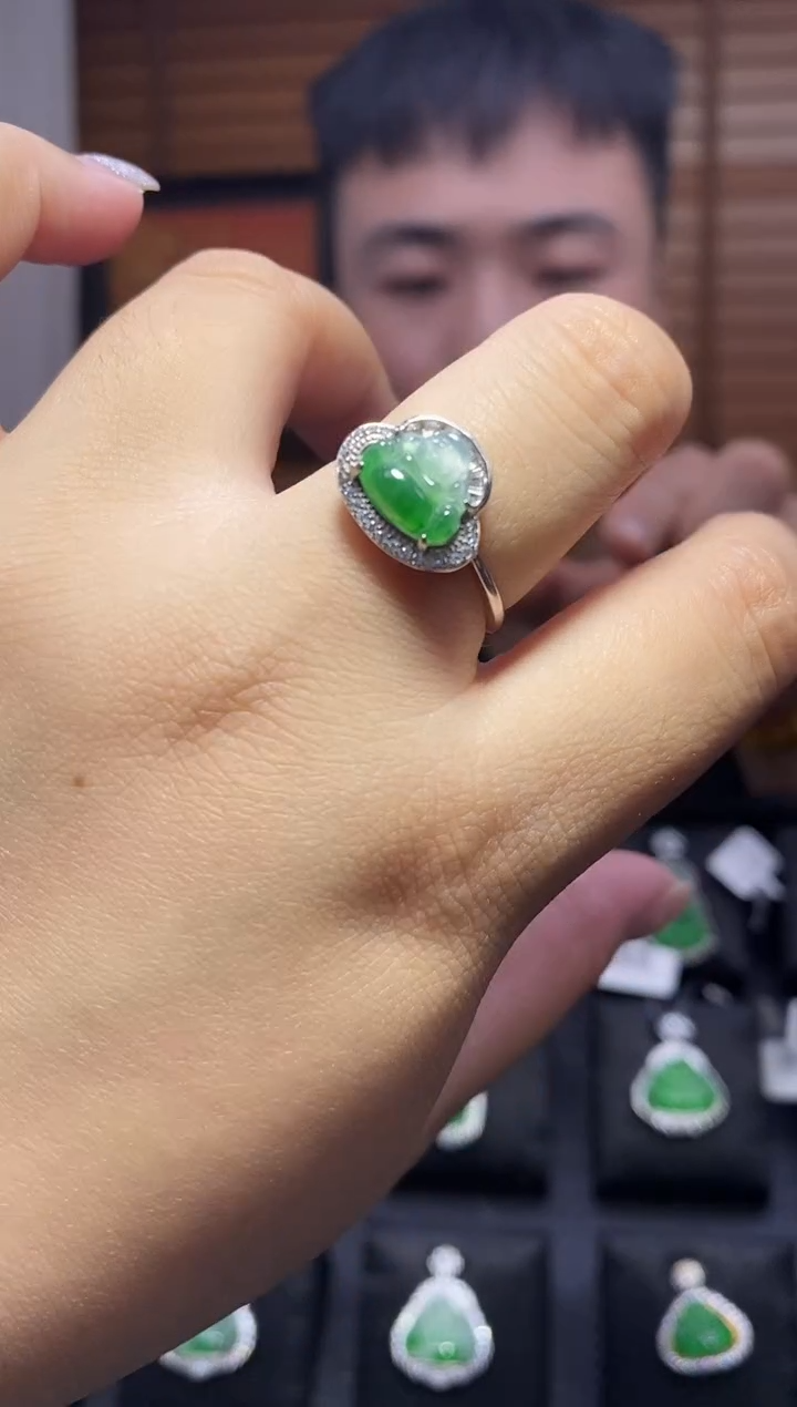 未镶嵌戒指翡翠翡翠佛公戒指