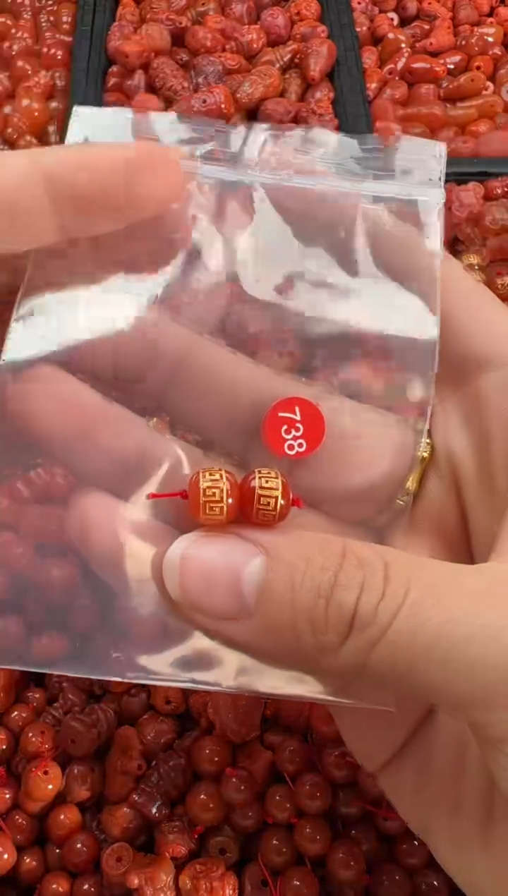 【闪购商品】南红玛瑙颈饰未镶嵌1