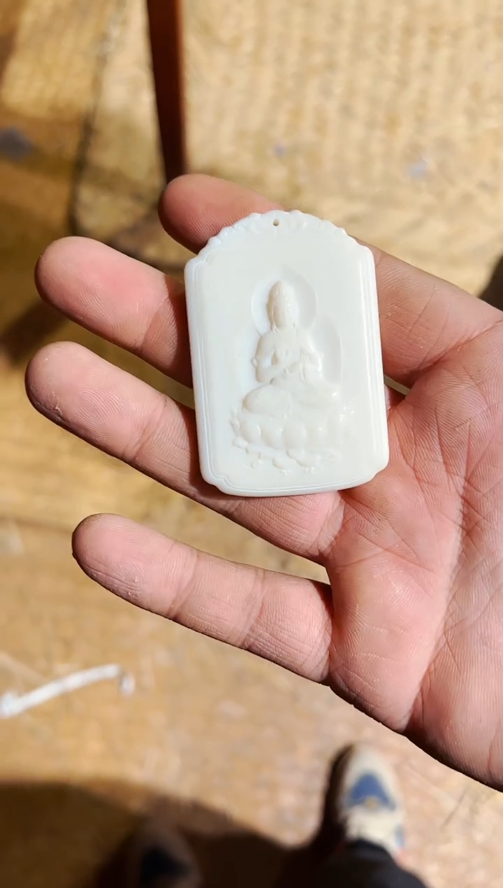 【闪购商品】和田玉颈饰未镶嵌安安哥优选专属链接B60