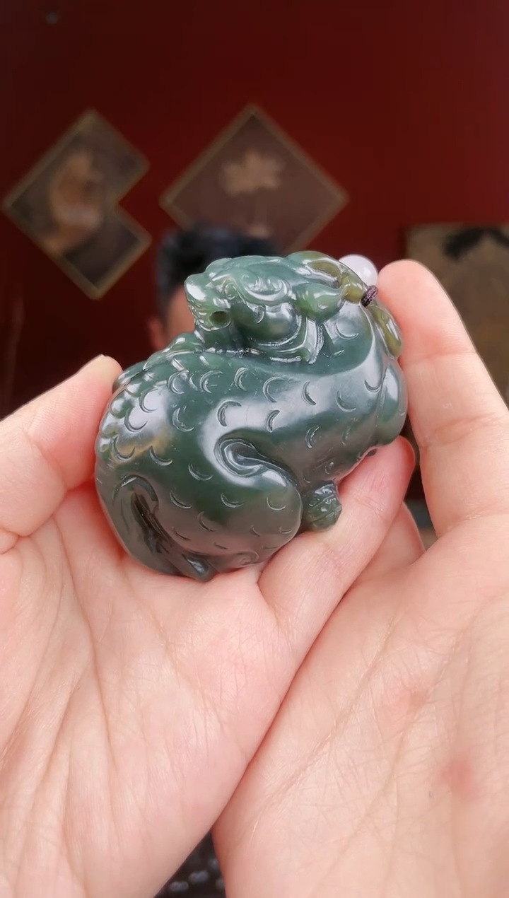 【闪购商品】和田玉把件未镶嵌回头貔貅