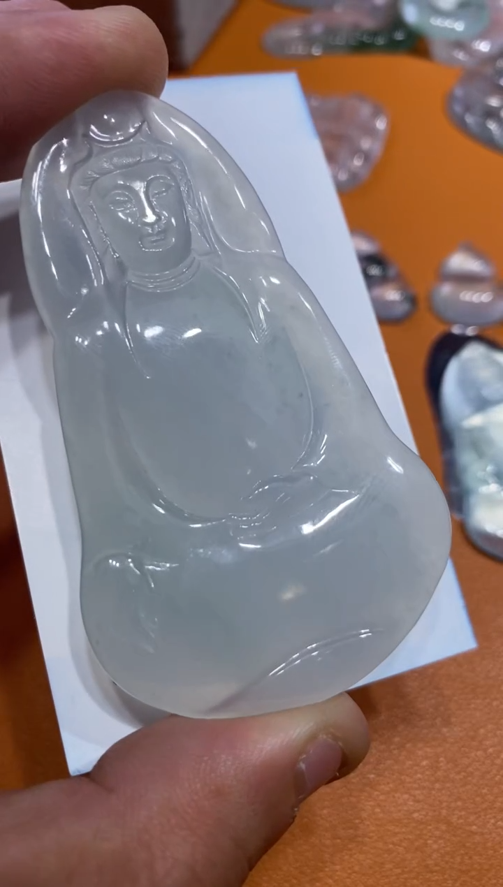 【闪购商品】翡翠吊坠(不含链)未镶嵌观音7800