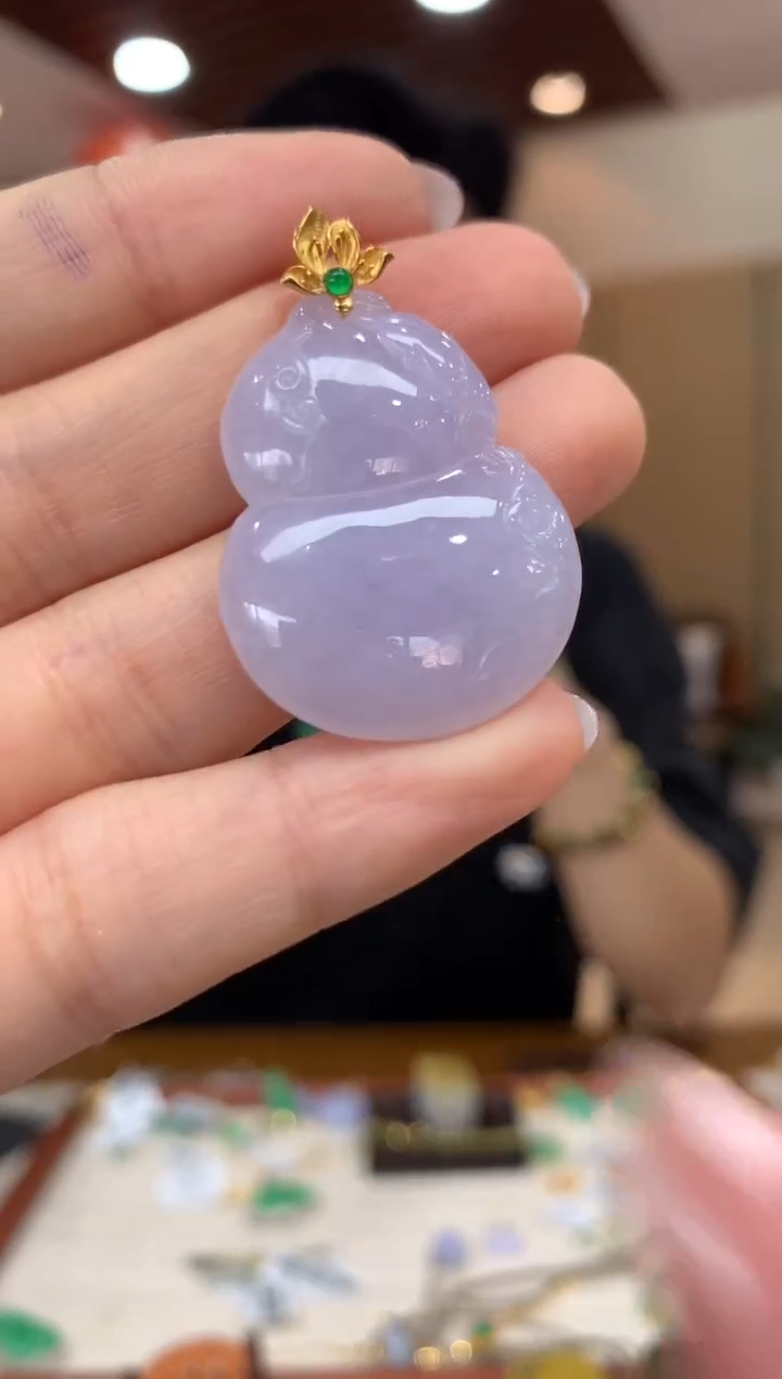 吊坠(不含链)18K金镶嵌翡翠葫芦
