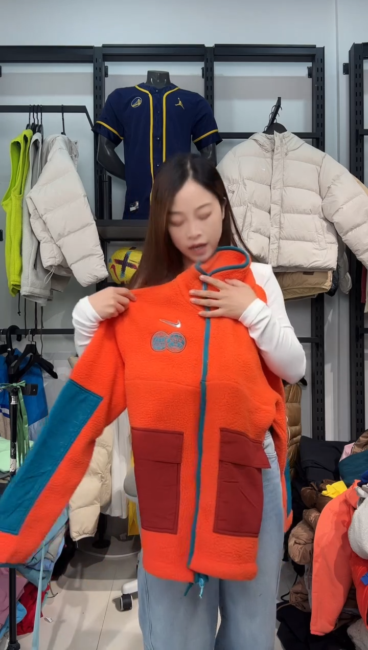 3511闪购编码  运动卫衣裤以直播间过款为准 尺码s  