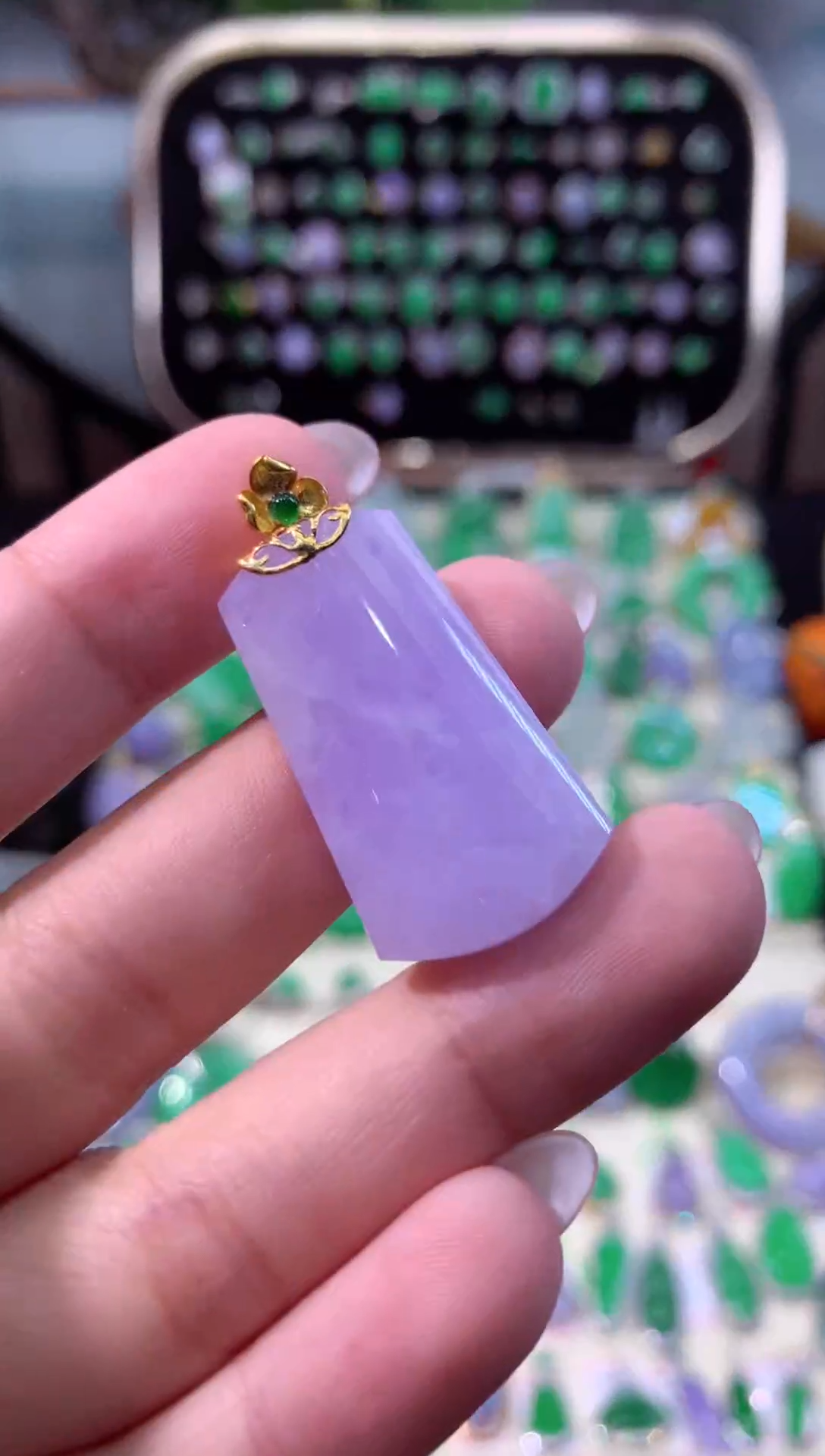 【闪购商品】翡翠颈饰18K金镶嵌缅甸天然A货翡翠