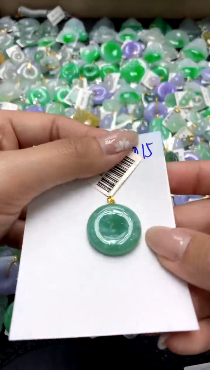 【闪购商品】翡翠颈饰18K金镶嵌1111111111111111