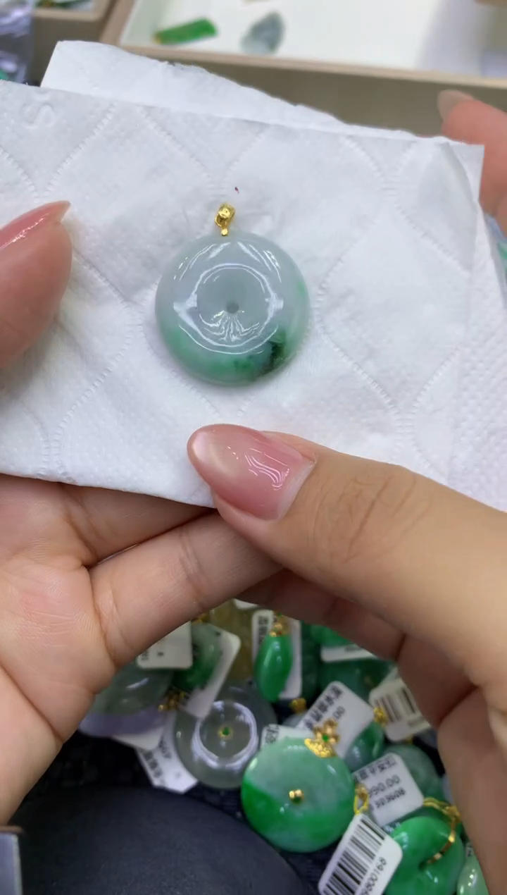 颈饰未镶嵌翡翠天然缅甸A货翡翠