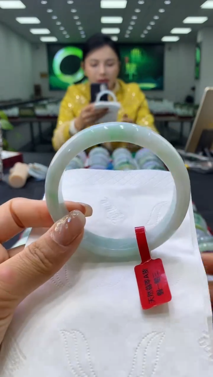 未镶嵌手镯翡翠芳00005427