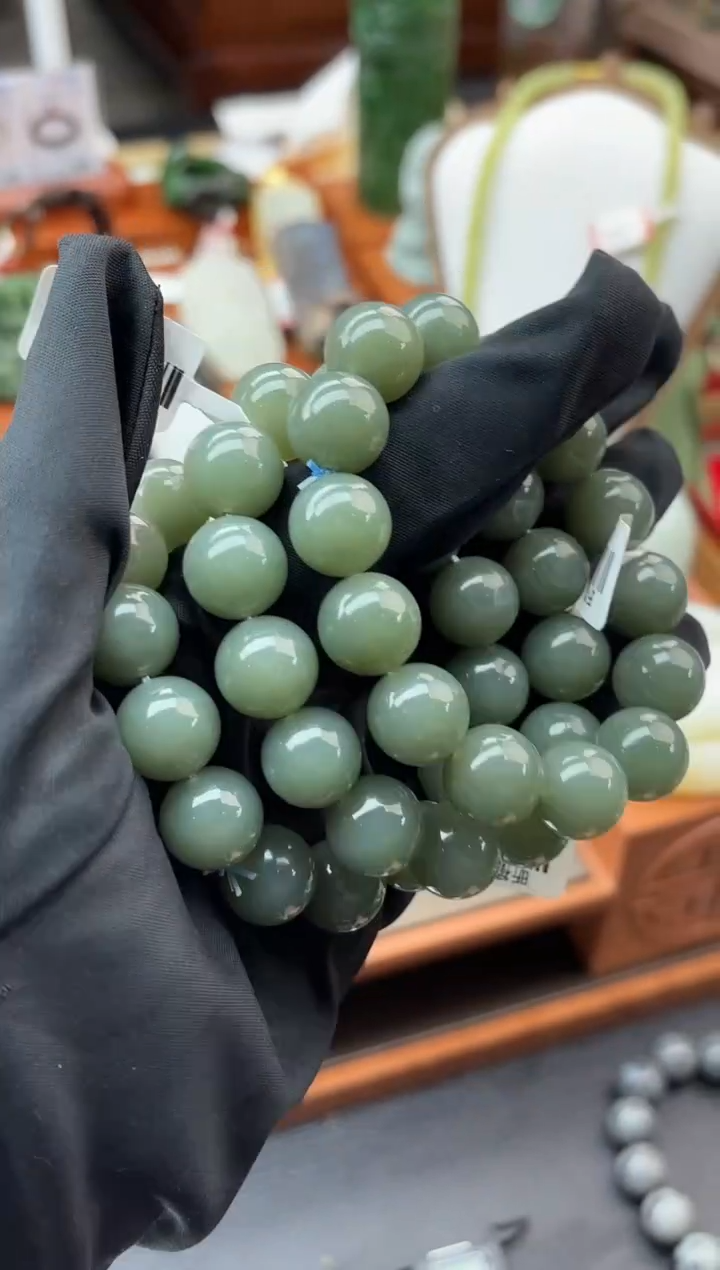 未镶嵌手串和田玉董小姐推荐 多样性发货 拍一发一tkl14