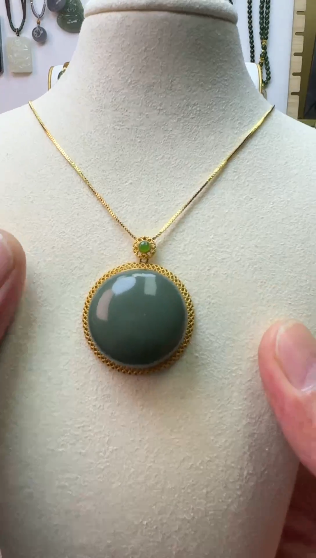 【闪购商品】和田玉耳饰18K金镶嵌圆蛋面鸭蛋青细料