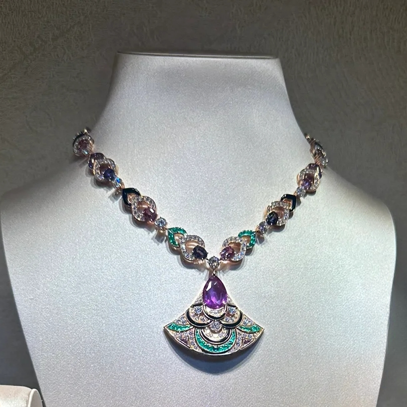 3947项链750黄金18K白金镶钻项链