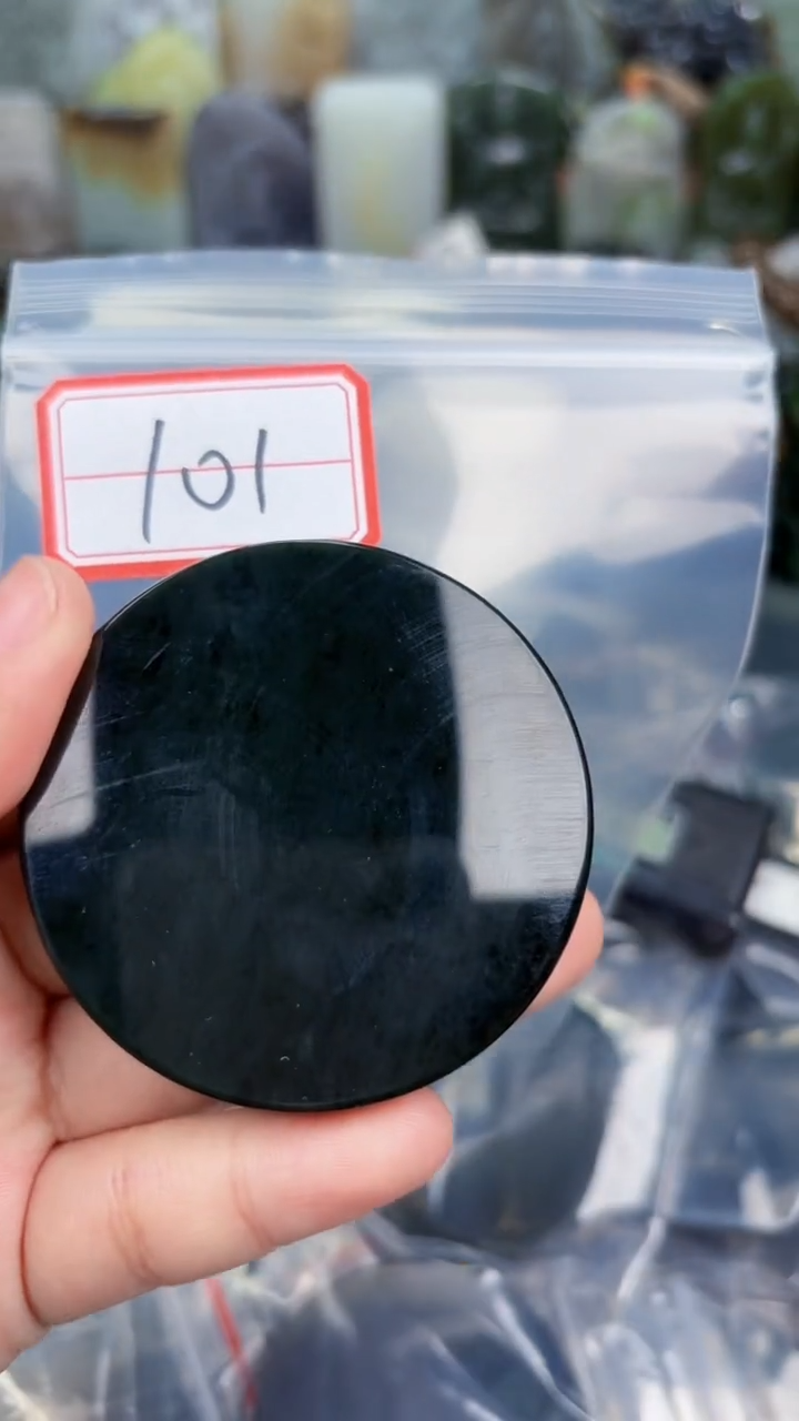 颈饰未镶嵌和田玉和田玉