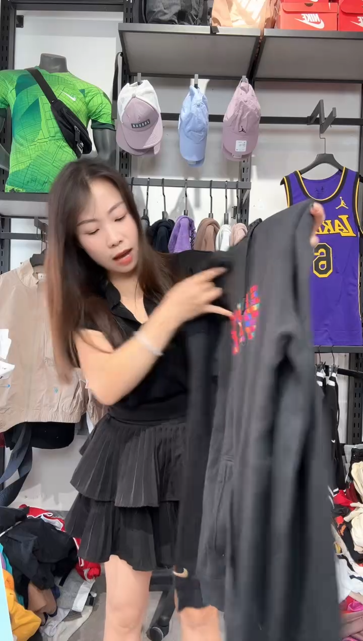 1146   编码 瑕疵款直播间过款为准 尺码 