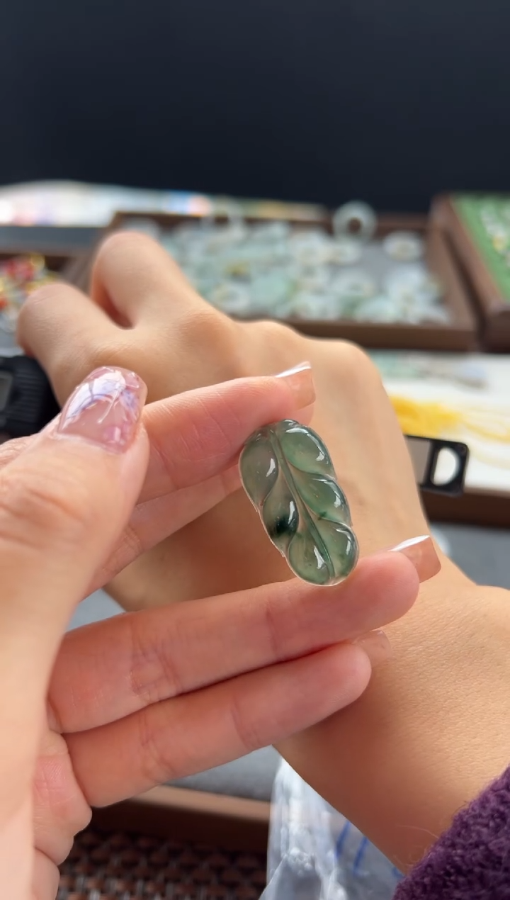 【闪购商品】翡翠吊坠(不含链)未镶嵌307买断