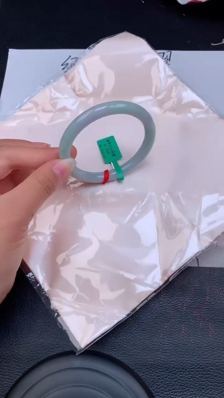 【闪购商品】翡翠手镯未镶嵌天然缅甸A货翡翠手镯