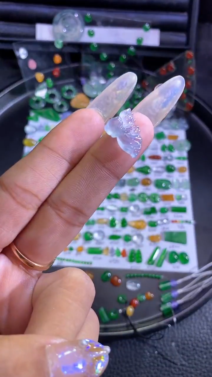 未镶嵌挂件翡翠仙子