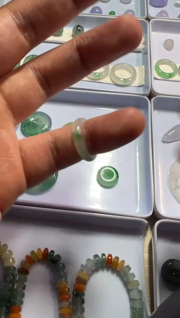 未镶嵌定制翡翠戒圈