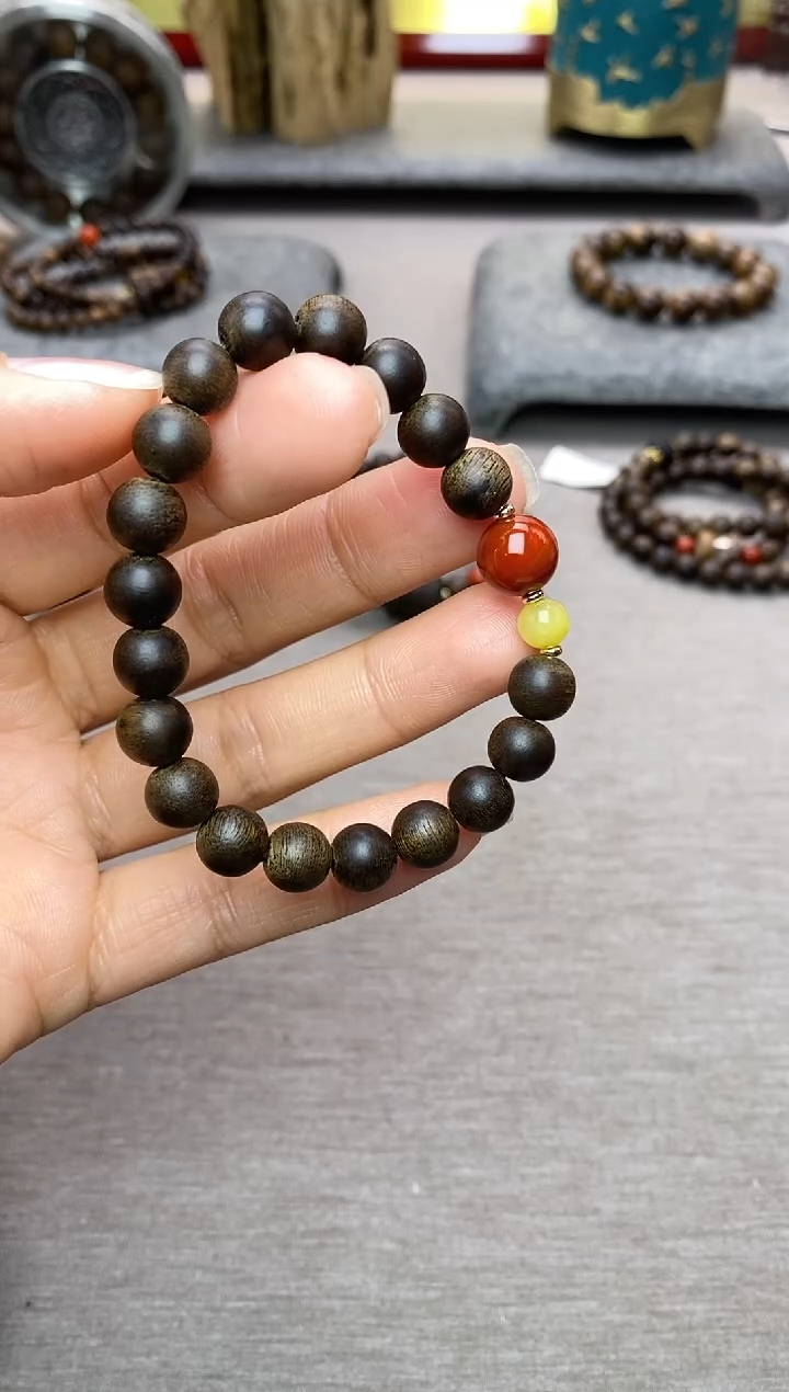 【闪购商品】沉香手串越南顺化玉化紫棋楠08 沉水单圈+配饰