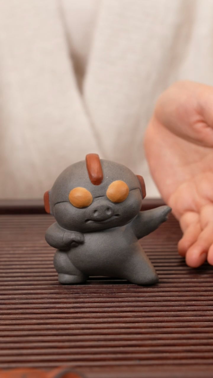 【闪购商品】紫砂茶宠奥特猪猪