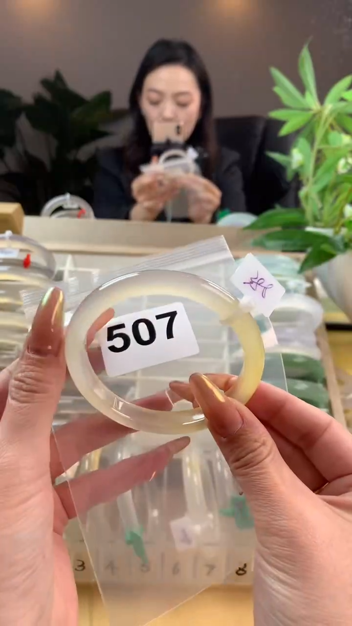 【闪购商品】玛瑙/玉髓手镯未镶嵌507