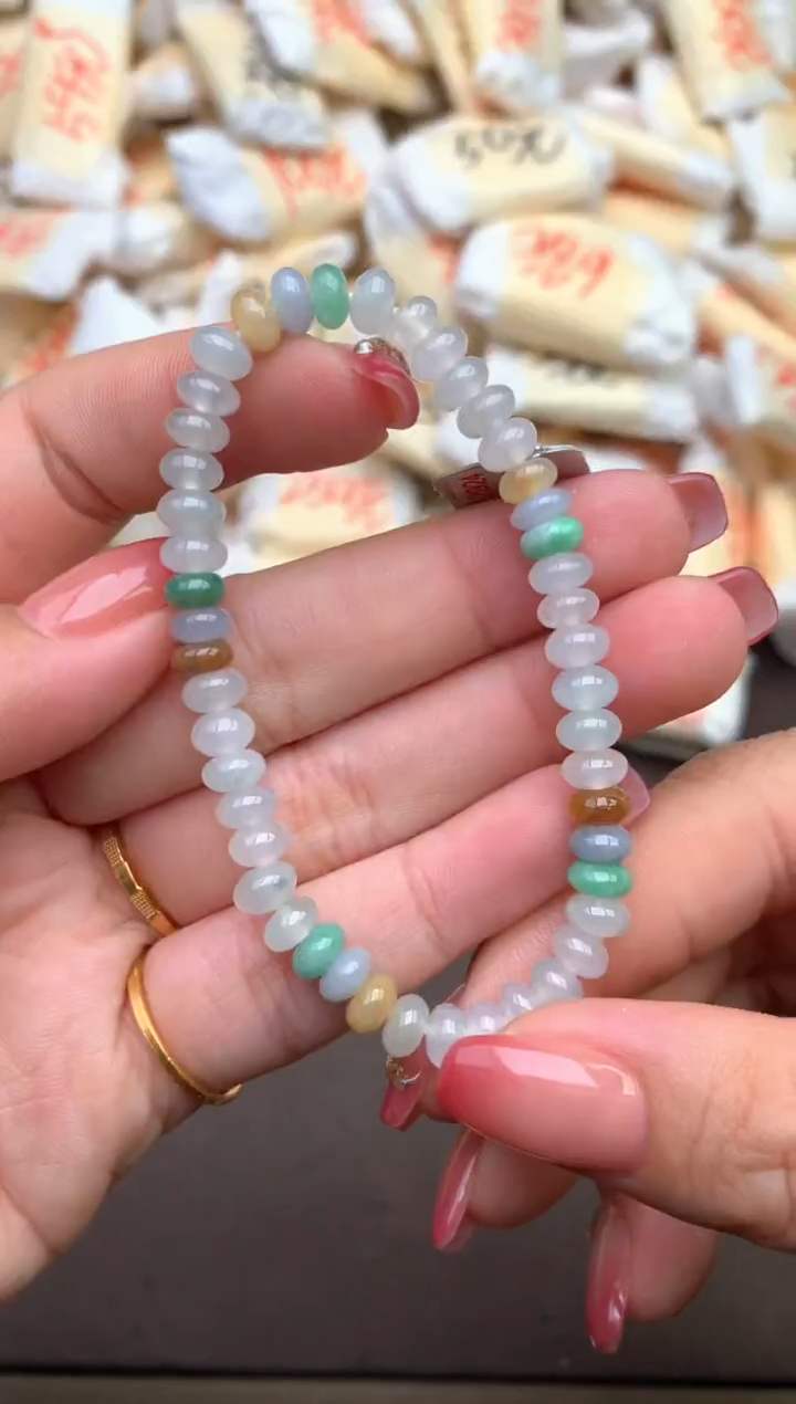 【闪购商品】未镶嵌翡翠手串—