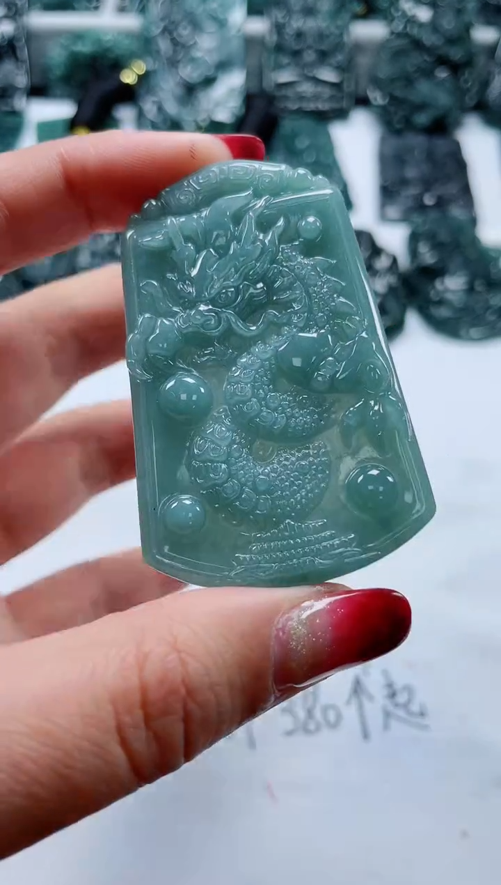 【闪购商品】翡翠颈饰未镶嵌多样性发货一件发货-龙牌