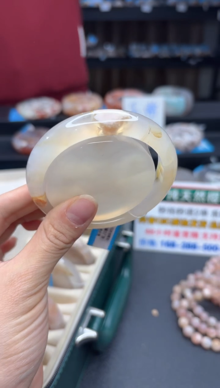 【闪购商品】石英质玉手镯未镶嵌2244（58圈赠送镯心）