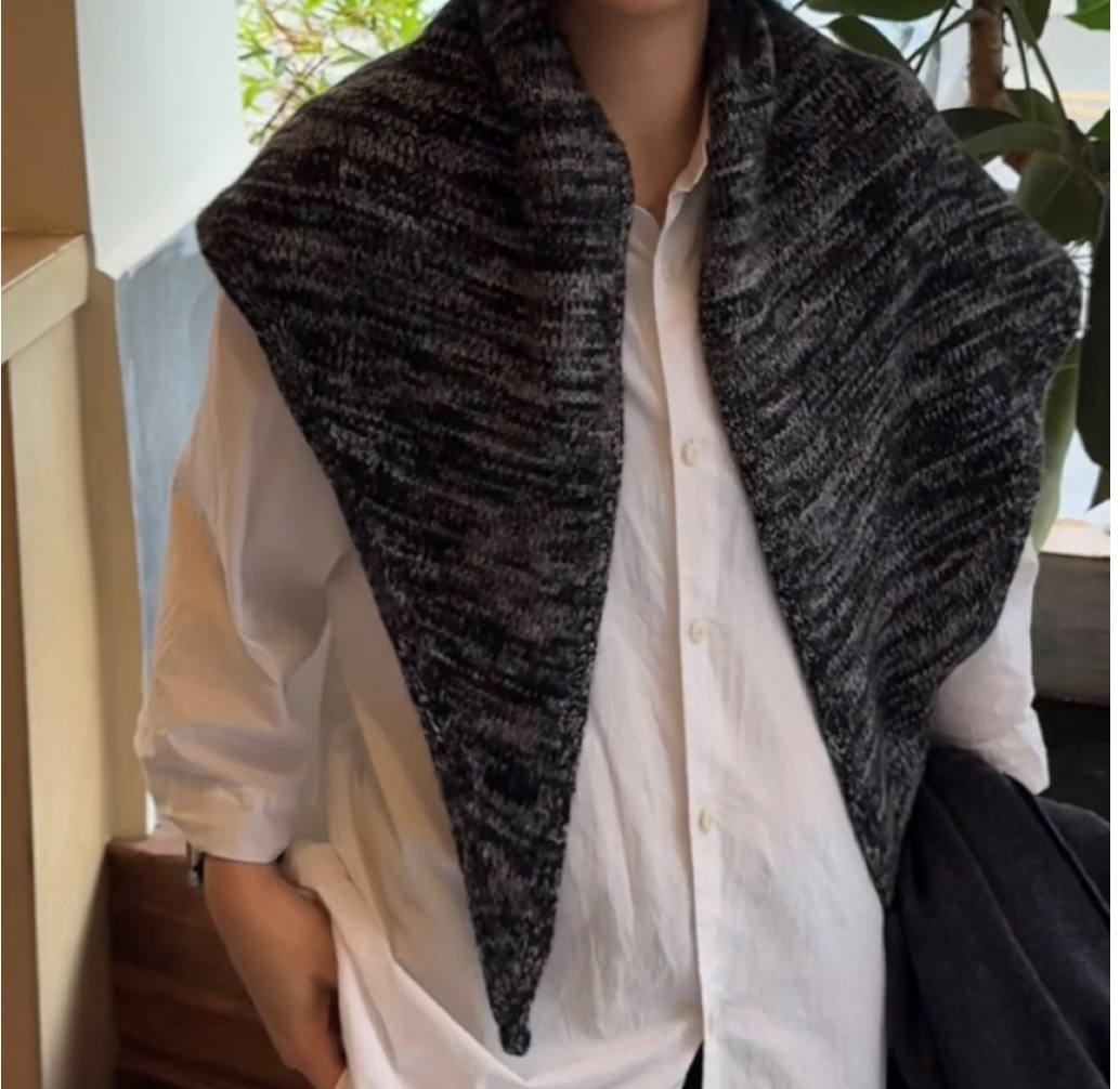 点关注成为自家姐妹，参与主播同款披肩