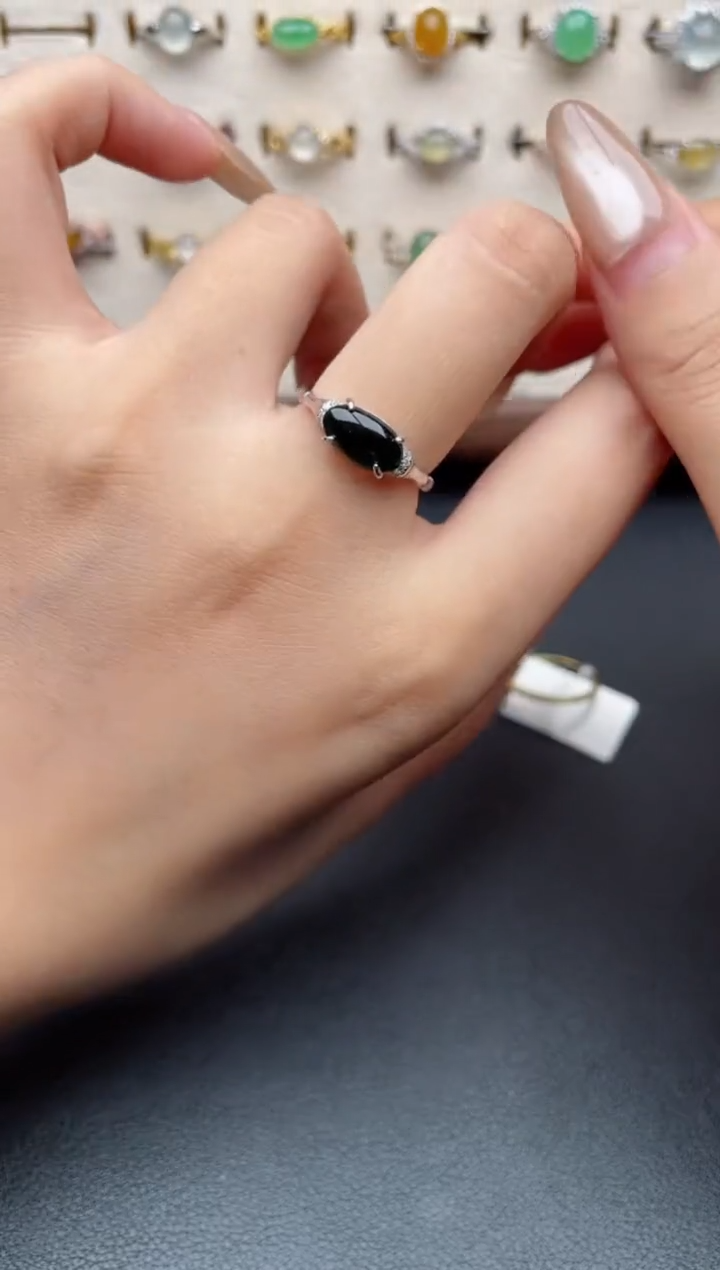 银S925镶嵌戒指翡翠一物一证一礼盒