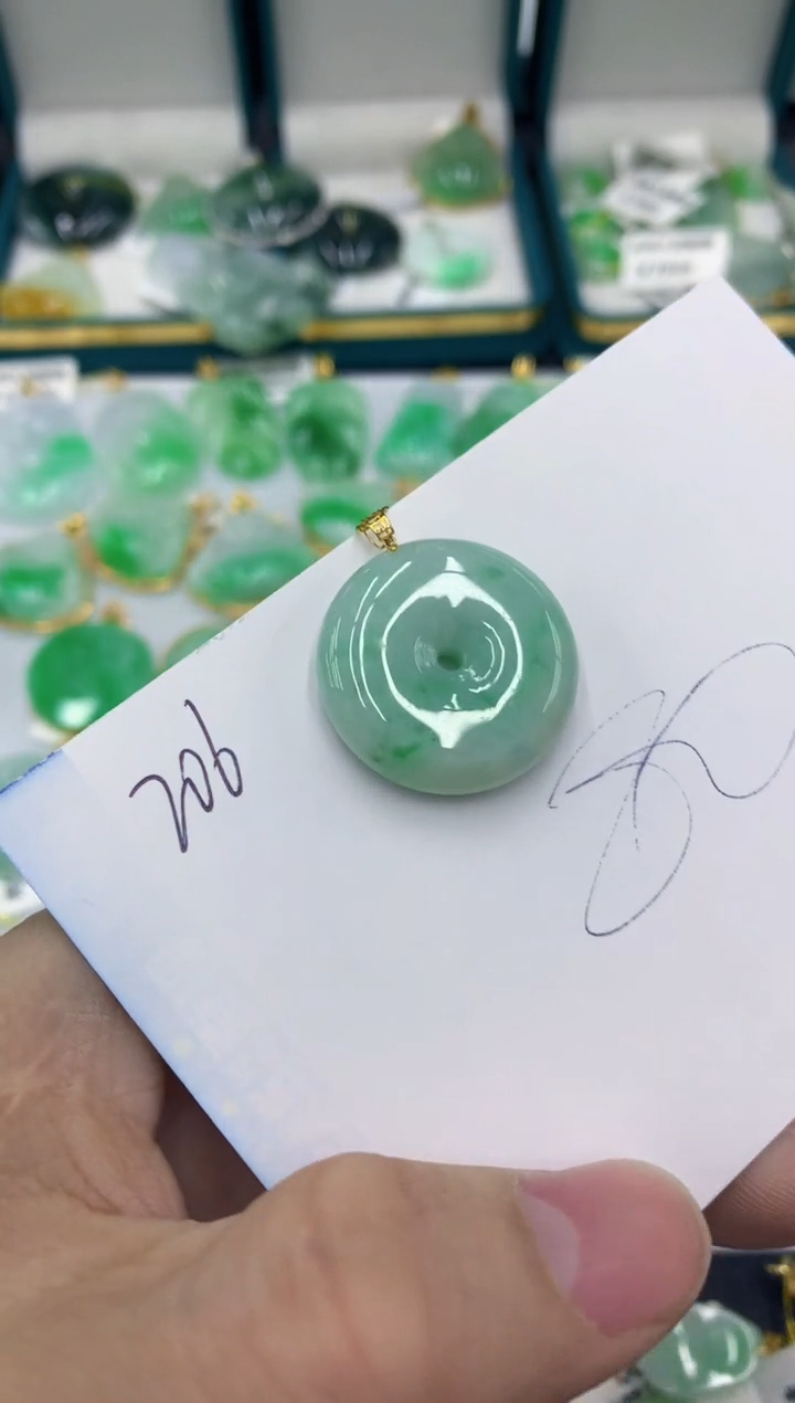 【闪购商品】翡翠颈饰18K金镶嵌1111111111