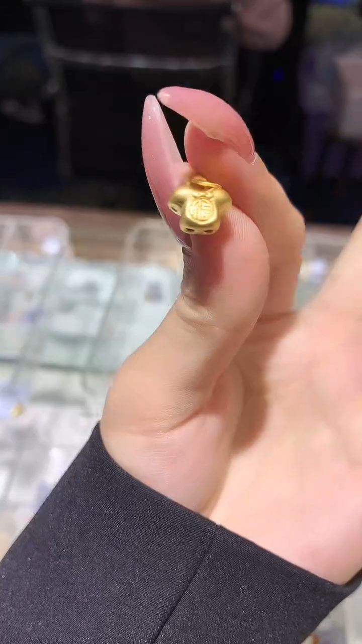 【闪购商品】定制足金吊坠(不含链)小官衣吊坠