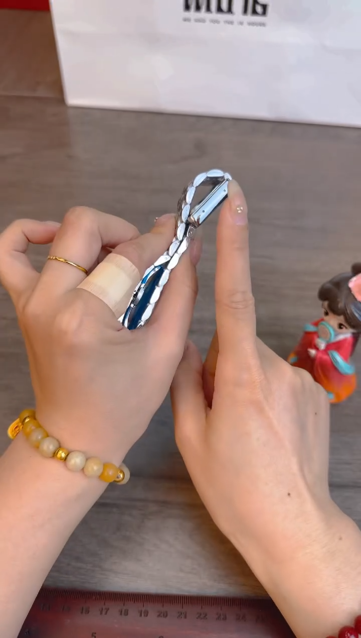 瓷片新号开播漏不停@@CQ1095