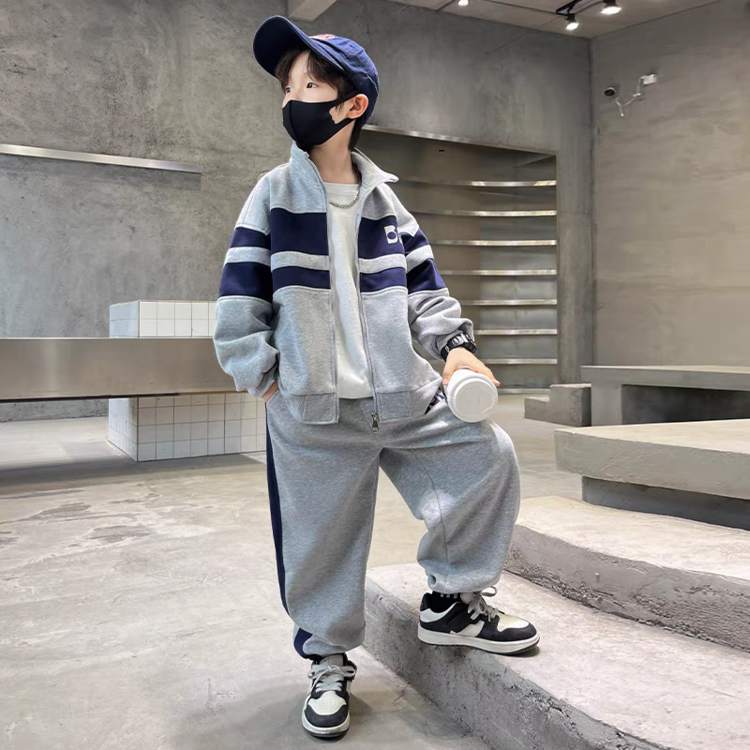 男童休闲套装2025秋季帅气时尚男童套装秋可爱风运动拉链外套潮童