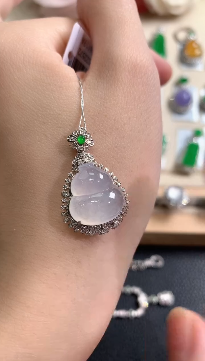 吊坠(不含链)18K金镶嵌翡翠冬日珠宝Q99