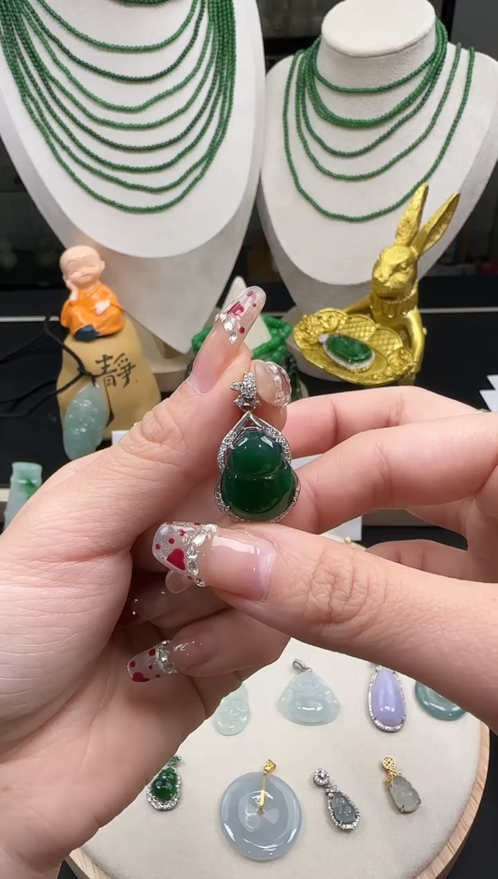 【闪购商品】翡翠吊坠(不含链)银S925镶嵌【海莎一口翠】翡翠挂件1