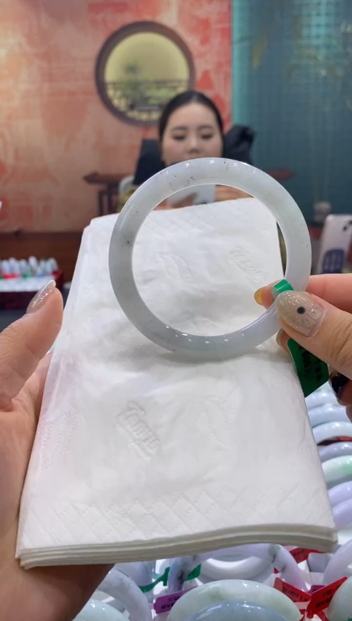 未镶嵌手镯翡翠多人00010737