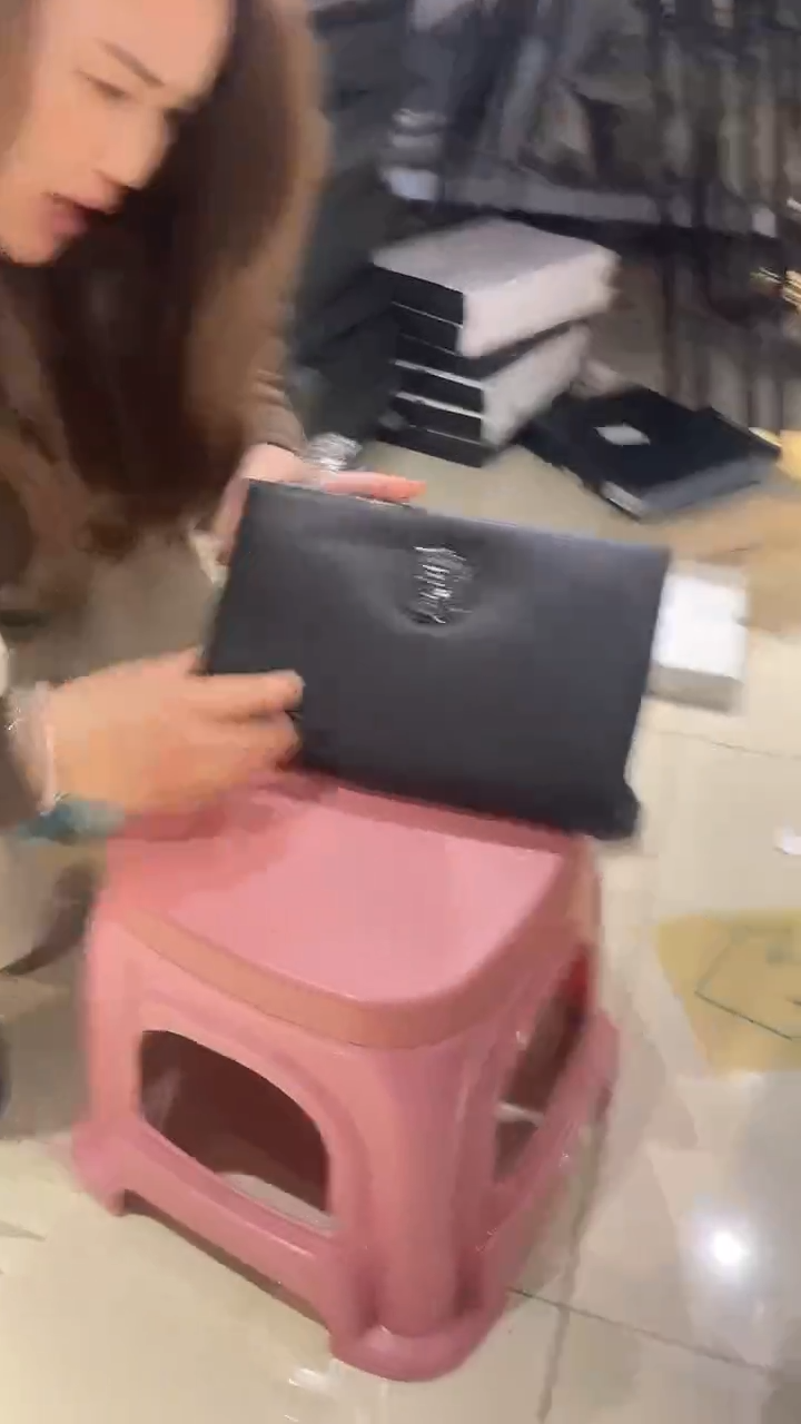 头层牛皮833品牌男包清货中（不要卡单，理性消费)